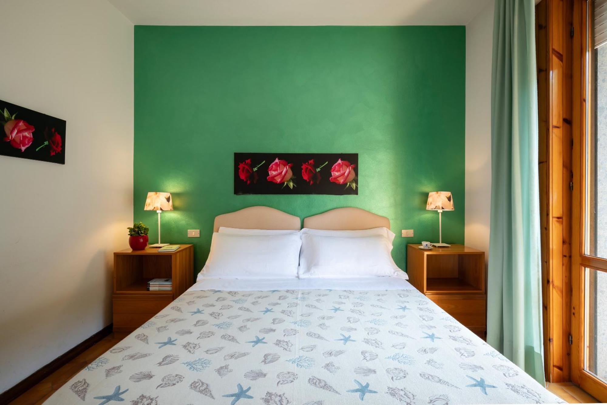Hotel Parco Dei Pini - 100Mt Dal Mare Follonica Bagian luar foto